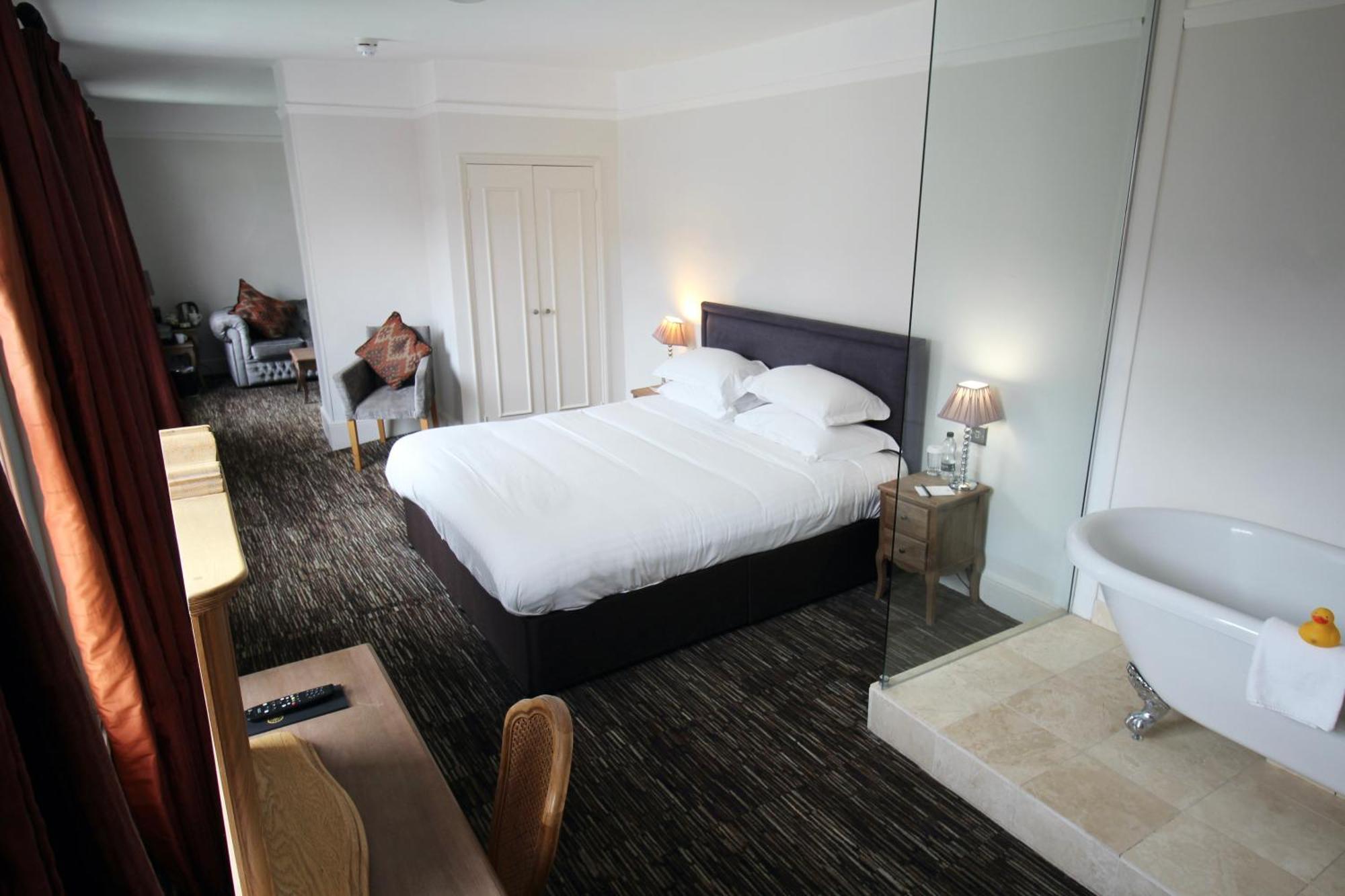 The Saracens Head Hotel غريت دنمو المظهر الخارجي الصورة