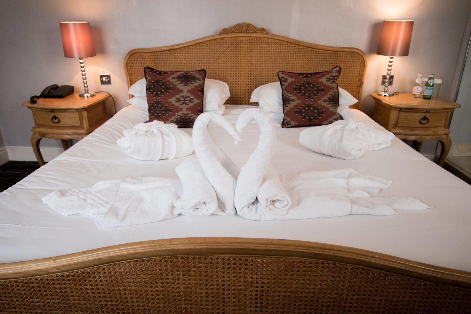 The Saracens Head Hotel غريت دنمو المظهر الخارجي الصورة